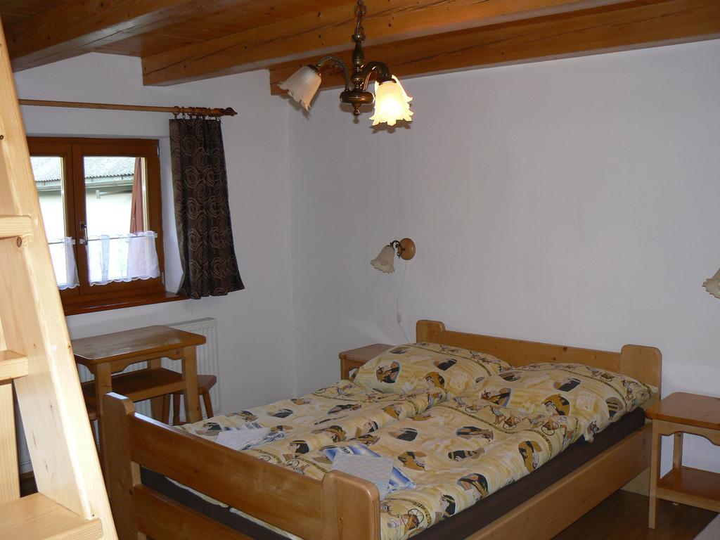 Guest House Pieninka Lesnica Exterior photo